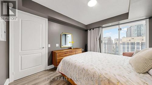 2005 - 21 Hillcrest Avenue, Toronto, ON - Indoor Photo Showing Bedroom