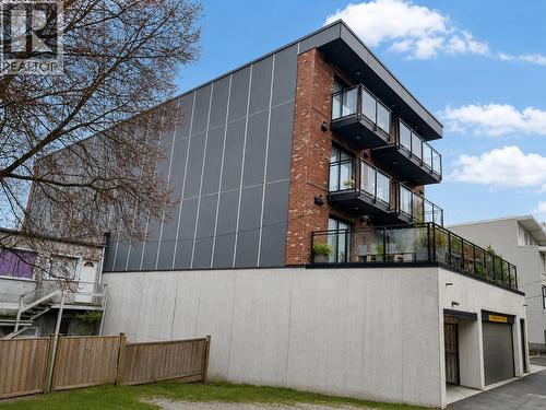 928 Commercial Drive, Vancouver, BC - Outdoor With Exterior