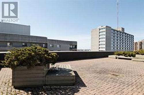 1107 - 475 Laurier Avenue W, Ottawa, ON - Outdoor