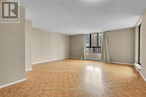1107 - 475 Laurier Avenue W, Ottawa, ON - Indoor Photo Showing Other Room