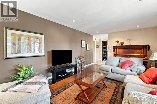 30 Roborecki Terrace, Saskatoon, SK - Indoor Photo Showing Living Room