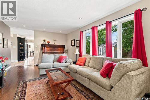 30 Roborecki Terrace, Saskatoon, SK - Indoor Photo Showing Living Room