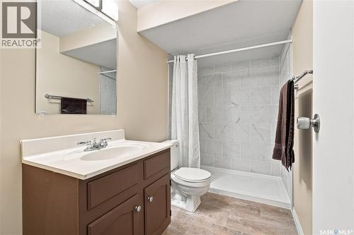 30 Roborecki Terrace, Saskatoon, SK - Indoor Photo Showing Bathroom