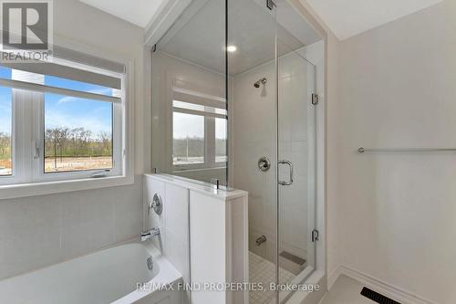21 Dennis Avenue, Brantford, ON - Indoor Photo Showing Bathroom
