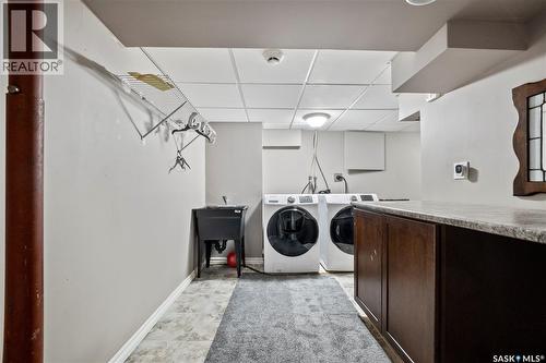 2730 Thornton Avenue, Regina, SK - Indoor Photo Showing Laundry Room
