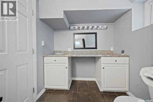 2730 Thornton Avenue, Regina, SK - Indoor Photo Showing Bathroom