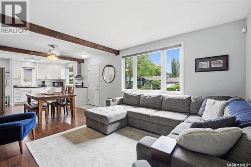 1125 2Nd Street E, Saskatoon, SK - Indoor Photo Showing Living Room