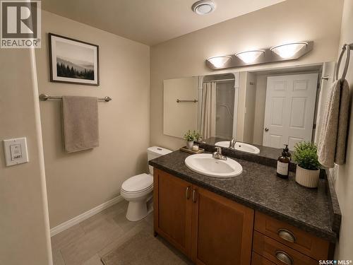 330 Blackstock Cove, Saskatoon, SK - Indoor Photo Showing Bathroom