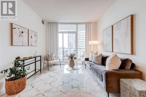 1303 - 70 Forest Manor Road, Toronto, ON - Indoor Photo Showing Living Room