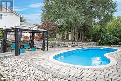 1872 APPLEVIEW ROAD Pickering, ON L1V 1T8