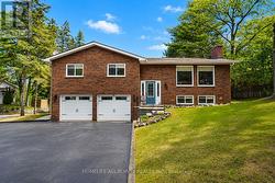 4 SCHOONER DRIVE Wasaga Beach, ON L9Z 2T4
