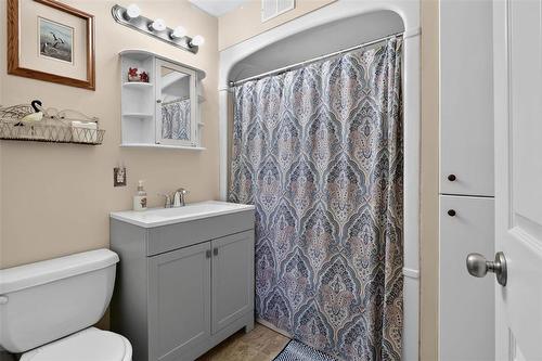 54149 Millbrook Road, Anola, MB - Indoor Photo Showing Bathroom