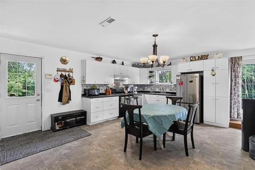 54149 Millbrook Road, Anola, MB - Indoor Photo Showing Dining Room