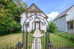 485 Talbot Avenue  Winnipeg, MB R2L 0R4