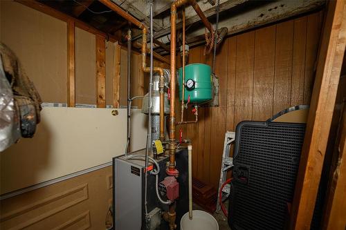 485 Talbot Avenue, Winnipeg, MB - Indoor Photo Showing Basement