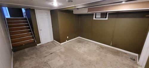Family room with potential to be a master BR - 817 12Th Street, Brandon, MB - Indoor Photo Showing Other Room