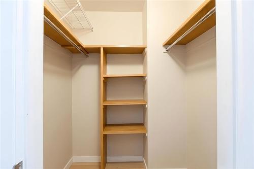 264 De La Seigneurie Boulevard, Winnipeg, MB - Indoor