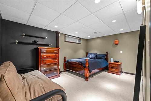 264 De La Seigneurie Boulevard, Winnipeg, MB - Indoor Photo Showing Bedroom