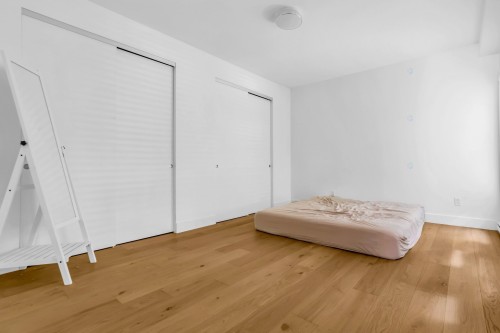 Master Bedroom - 2-1203 Rue St-Christophe, Montréal (Ville-Marie), QC - Indoor Photo Showing Bedroom