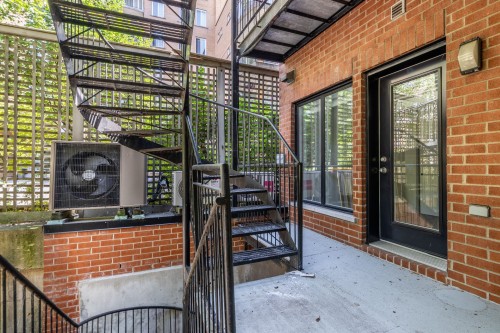 Balcony - 2-1203 Rue St-Christophe, Montréal (Ville-Marie), QC - Outdoor With Exterior
