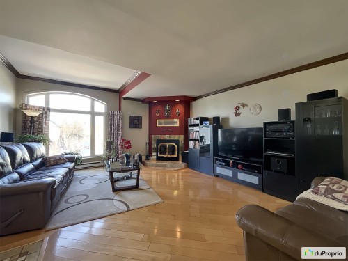 Salon - 65 Rue Pilon, Saint-Jérôme, QC - Indoor Photo Showing Living Room With Fireplace