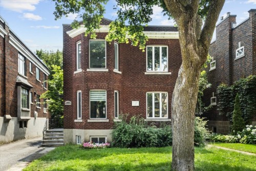 922 Av Dunlop — photo 1