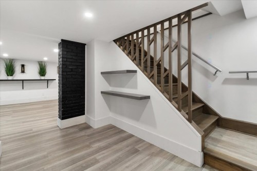 Escalier - 922 Av. Dunlop, Montréal (Outremont), QC - Indoor Photo Showing Other Room