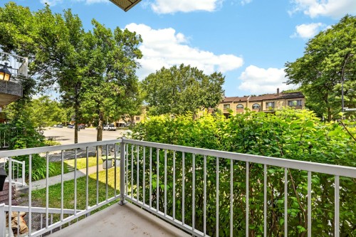 Balcony - 8800  - 8804 Rue St-Hubert, Montréal (Ahuntsic-Cartierville), QC 
