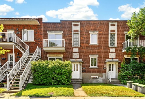Front of Structure - 8800  - 8804 Rue St-Hubert, Montréal (Ahuntsic-Cartierville), QC 