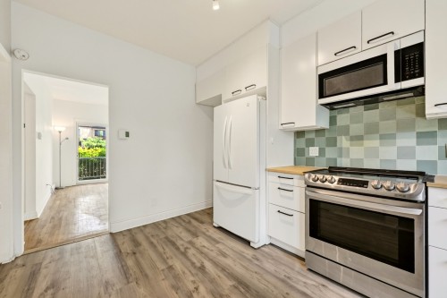 Kitchen - 8800  - 8804 Rue St-Hubert, Montréal (Ahuntsic-Cartierville), QC 
