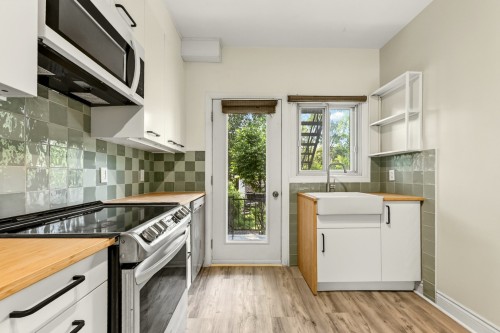 Kitchen - 8800  - 8804 Rue St-Hubert, Montréal (Ahuntsic-Cartierville), QC 