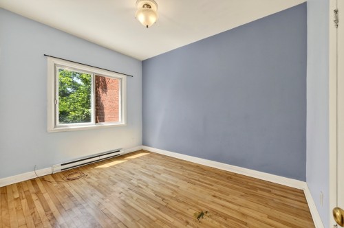 Master Bedroom - 8800  - 8804 Rue St-Hubert, Montréal (Ahuntsic-Cartierville), QC 