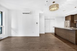 Salon - 