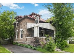 27 Fownes ST Moncton, NB E1E 3N2