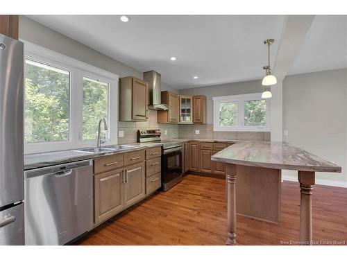 100 Kennebecasis Dr, Saint John, NB 