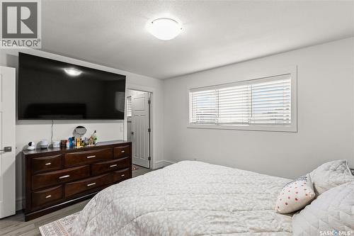 230 Wyant Lane, Saskatoon, SK 