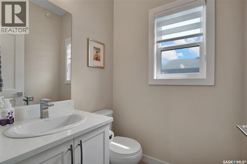643 Evergreen Boulevard, Saskatoon, SK - Indoor Photo Showing Bathroom