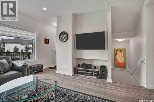 643 Evergreen Boulevard, Saskatoon, SK - Indoor Photo Showing Living Room