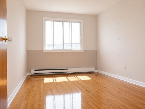 Bedroom - 8770 Rue Curé-Legault, Montréal (Lasalle), QC - Indoor Photo Showing Other Room
