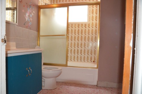 Bathroom - 8770 Rue Curé-Legault, Montréal (Lasalle), QC - Indoor Photo Showing Bathroom
