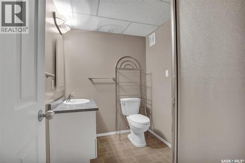 201 Centennial Road, Hague, SK - Indoor Photo Showing Bathroom