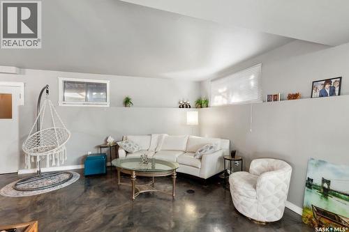 2709 Ferguson Avenue, Saskatoon, SK - Indoor Photo Showing Living Room