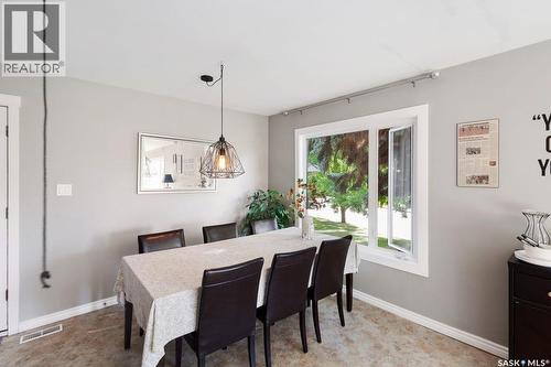 2709 Ferguson Avenue, Saskatoon, SK - Indoor Photo Showing Dining Room