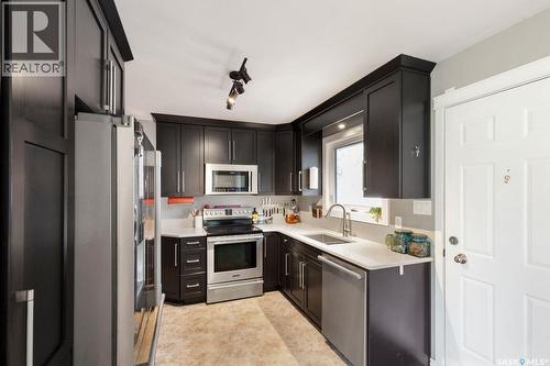 2709 Ferguson Avenue, Saskatoon, SK - Indoor Photo Showing Kitchen