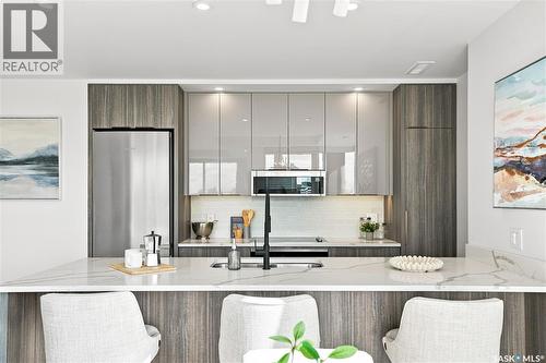 306 637 University Drive, Saskatoon, SK - Indoor Photo Showing Kitchen With Upgraded Kitchen