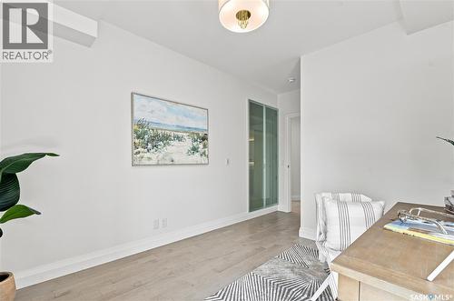 306 637 University Drive, Saskatoon, SK - Indoor