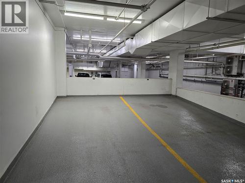 306 637 University Drive, Saskatoon, SK - Indoor Photo Showing Garage