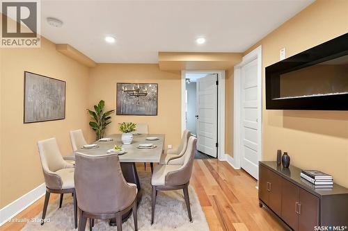 617 7Th Avenue N, Saskatoon, SK - Indoor Photo Showing Dining Room