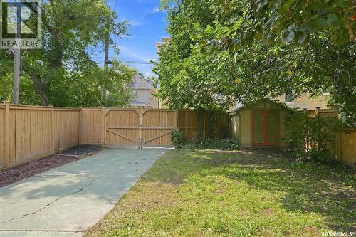 617 7Th Avenue N, Saskatoon, SK - Outdoor