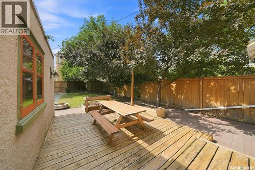 617 7Th Avenue N, Saskatoon, SK - Outdoor With Deck Patio Veranda